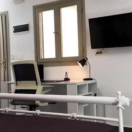 Mare Angelica Aparthotel Perivolos (Santorini)