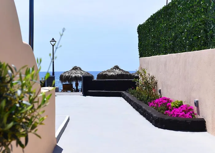 Mare Angelica Aparthotel Perivolos (Santorini)